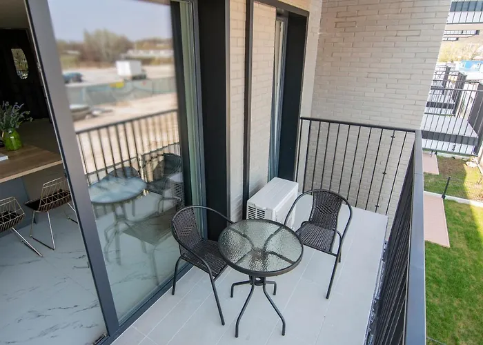 El - Aries Apartment